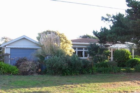 Photo of property in 20 Hemara Street, Waikanae Beach, Waikanae, 5036