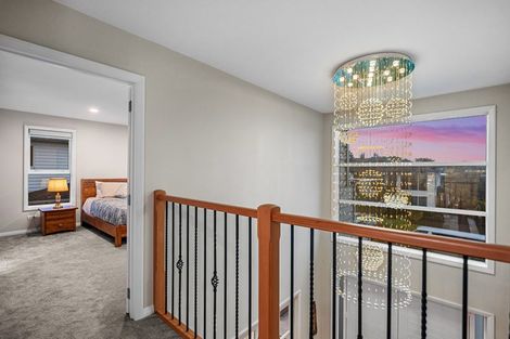 Photo of property in 6 Taraire Place, Orewa, 0931