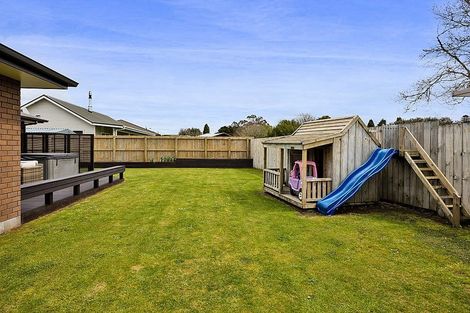 Photo of property in 6 Montague Grove, Stratford, 4332