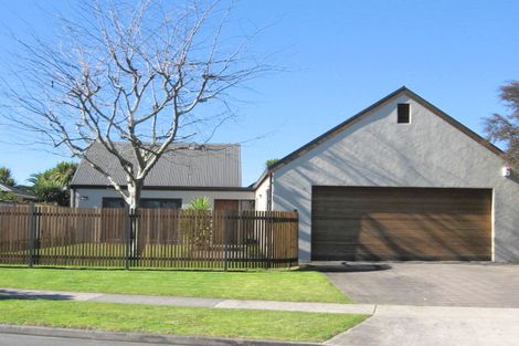 Photo of property in 32 Caversham Drive, Rototuna, Hamilton, 3210