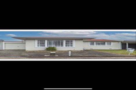 Photo of property in 9 Ely Place, Levin, 5510