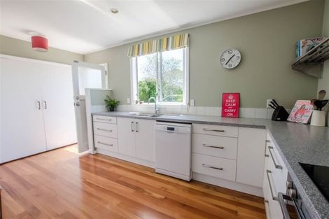 Photo of property in 65 Ngaio Road, Waikanae, 5036