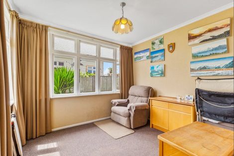 Photo of property in 9 York Street, Levin, 5510