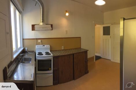 Photo of property in 4/7 Claremont Grove, Mount Victoria, Wellington, 6011