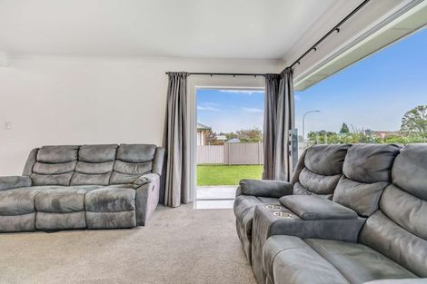 Photo of property in 1 Riverside Drive, Whakatane, 3120