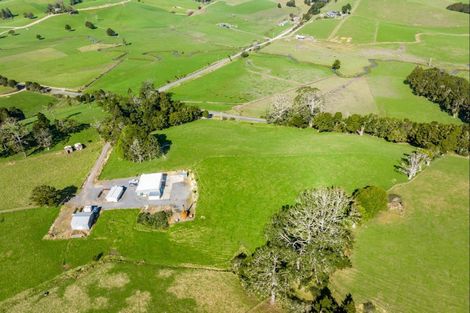 Photo of property in 1043 Whananaki Road North, Opuawhanga, Hikurangi, 0181