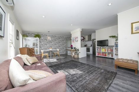 Photo of property in 1/9 Hastie Avenue, Mangere Bridge, Auckland, 2022