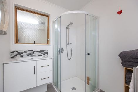 Photo of property in 25a Manawa Avenue, Raumati Beach, Paraparaumu, 5032