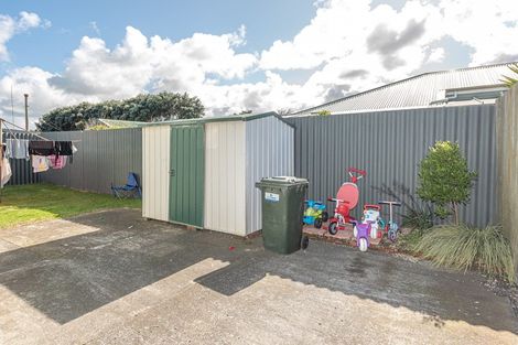 Photo of property in 5 Arawa Place, Castlecliff, Whanganui, 4501