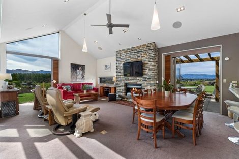 Photo of property in 1 Elderberry Crescent, Wanaka, 9305