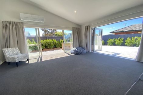 Photo of property in 73 Aston Drive, Waimairi Beach, Christchurch, 8083