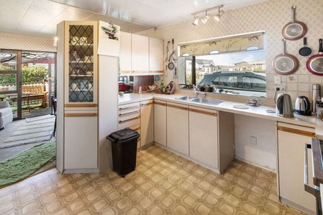 Photo of property in 12 Warwick Place, Springvale, Whanganui, 4501