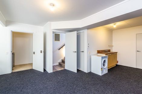 Photo of property in 10 Crowther Terrace, Waipahihi, Taupo, 3330