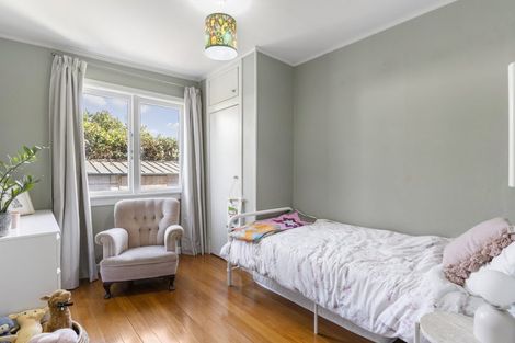 Photo of property in 34 Dakota Avenue, Beach Haven, Auckland, 0626