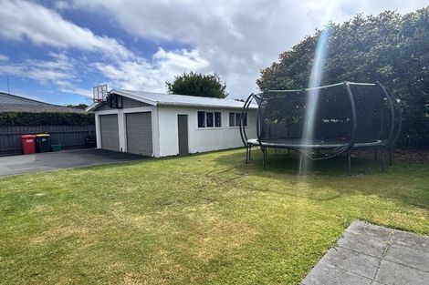 Photo of property in 5 Oriwa Street, Waikanae, 5036