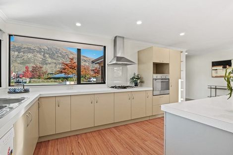 Photo of property in 48 Erskine Street, Lake Hayes, Queenstown, 9304