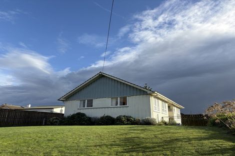 Photo of property in 6 Taumaihi Street, Bulls, 4818