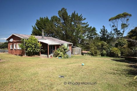 Photo of property in 74 Komiti Road, Tinopai, Matakohe, 0593