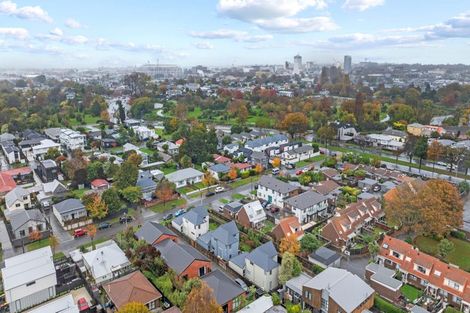 Photo of property in 2/21 Alexandra Street, Richmond, Christchurch, 8013