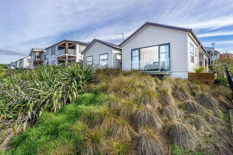 Photo of property in 16 Westerley Place, Long Bay, Auckland, 0630
