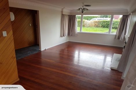 Photo of property in 15 Sherwood Avenue, Te Atatu South, Auckland, 0610