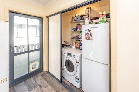 Photo of property in 12 Beaumaris Avenue, Castlecliff, Whanganui, 4501