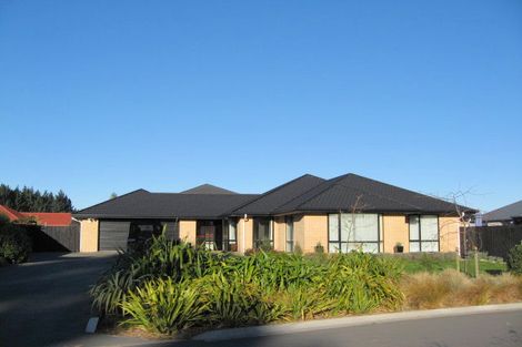 Photo of property in 26 Hemingway Place, Spencerville, Christchurch, 8083