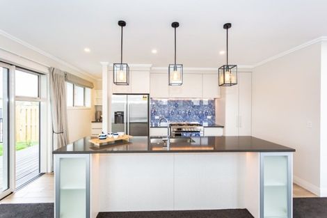 Photo of property in 19 Holmes Hanover Lane, Halswell, Christchurch, 8025