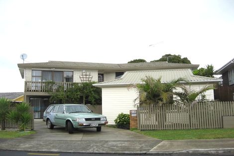 Photo of property in 24 Sunnypark Avenue, Rosehill, Papakura, 2113