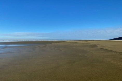 Photo of property in 286 Rehutai Road, Baylys Beach, Dargaville, 0377