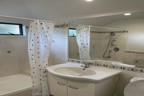 Photo of property in 160a Gowing Drive, Meadowbank, Auckland, 1072