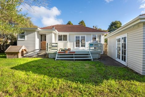 Photo of property in 5 Prouse Grove, Silverstream, Upper Hutt, 5019