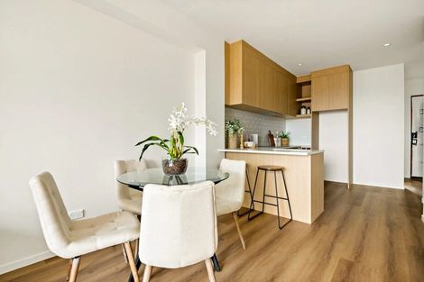 Photo of property in 3d Scanlen Terrace, Kelston, Auckland, 0602