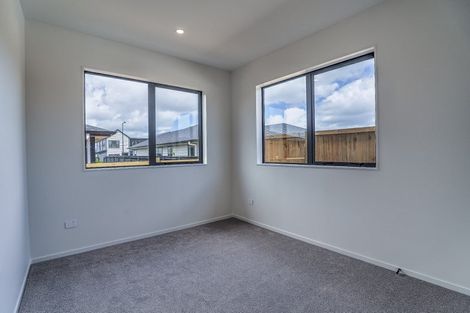 Photo of property in 26 Babina Avenue, Kumeu, 0810