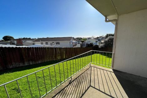 Photo of property in 4/1 Rebecca Rise, Weymouth, Auckland, 2103