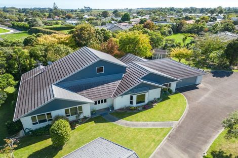 Photo of property in 7 Westpeak Way, Otaki, 5512