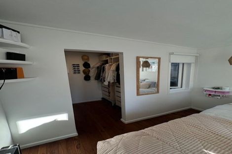 Photo of property in 55 Sunset Road, Totara Vale, Auckland, 0632