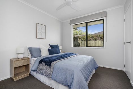 Photo of property in 2 Carex Close, Pyes Pa, Tauranga, 3112