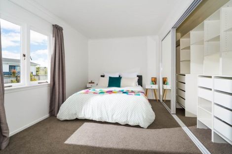 Photo of property in 1/51 Browns Bay Road, Browns Bay, Auckland, 0630