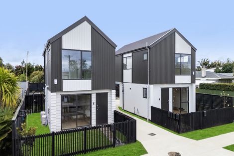 Photo of property in 25 Swan Crescent, Pakuranga, Auckland, 2010