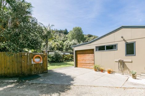 Photo of property in 637a Waipatiki Road, Tangoio, Napier, 4181