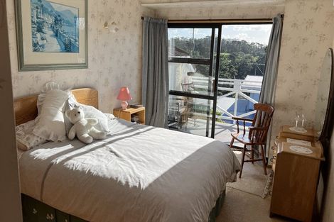 Photo of property in 4 Rae Road, Campbells Bay, Auckland, 0620