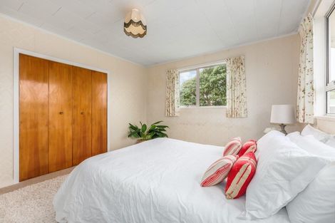 Photo of property in 154 Conclusion Street, Ascot Park, Porirua, 5024