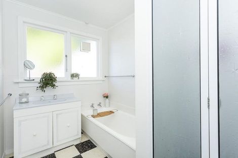 Photo of property in 4 Colquhoun Street, Glenross, Dunedin, 9011