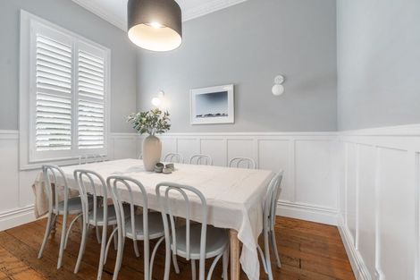 Photo of property in 37 Mozeley Avenue, Devonport, Auckland, 0624