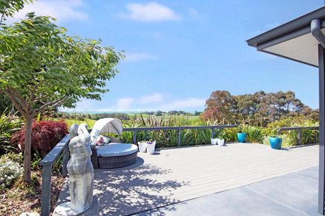 Photo of property in 66 Suncrest Drive, Tasman, Upper Moutere, 7173