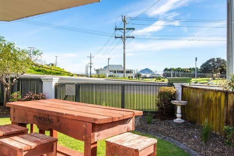 Photo of property in 6 Palm Court, Mount Maunganui, 3116