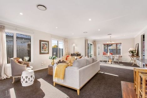 Photo of property in 17 Walnut Avenue, Strowan, Christchurch, 8052