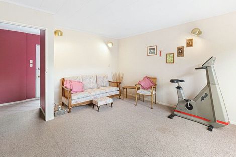 Photo of property in 10 Charthouse Lane, Whitby, Porirua, 5024