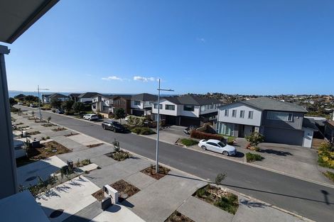 Photo of property in 65 Bearing Parade, Long Bay, Auckland, 0630